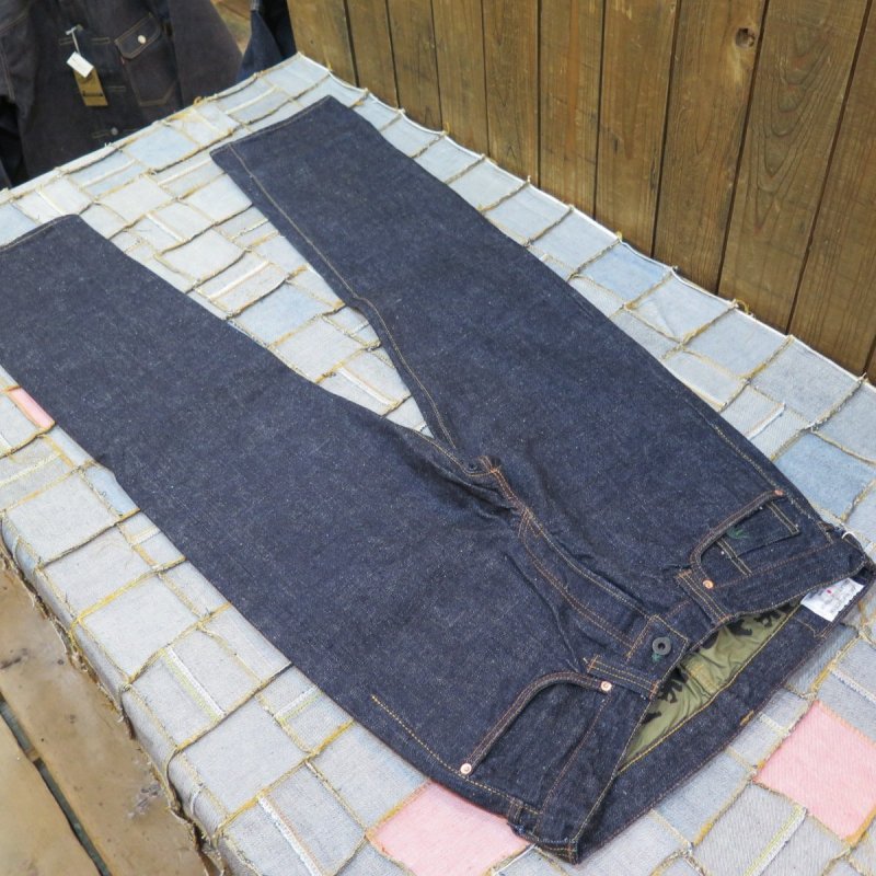 画像4: 【ステュディオ・ダ・ルチザン×ゴジラ】  怪獣大戦争ジーンズ   STUDIO D'ARTISAN GZ-012 ワンウォシュ   日本製【日本国内送料無料】  【WORLD WIDE SHIPPING】 【Studio d'Artisan × Godzilla】  Kaiju Wars Jeans  STUDIO D'ARTISAN GZ-012 One Wash  Made in Japan (4)