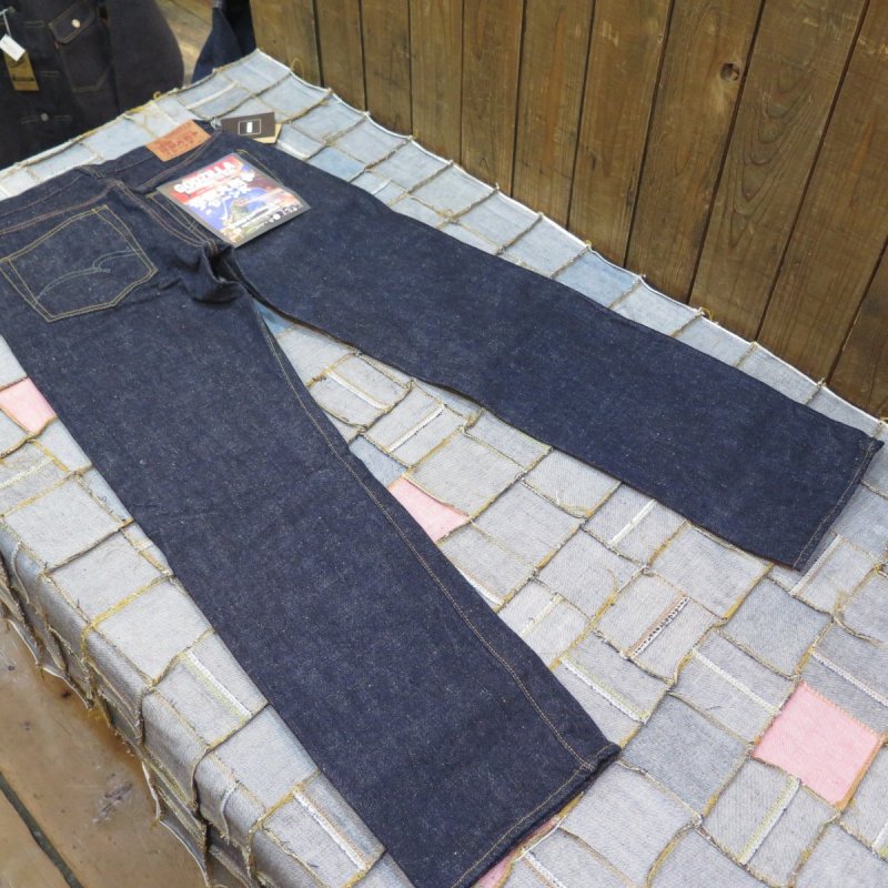 画像3: 【ステュディオ・ダ・ルチザン×ゴジラ】  怪獣大戦争ジーンズ   STUDIO D'ARTISAN GZ-012 ワンウォシュ   日本製【日本国内送料無料】  【WORLD WIDE SHIPPING】 【Studio d'Artisan × Godzilla】  Kaiju Wars Jeans  STUDIO D'ARTISAN GZ-012 One Wash  Made in Japan (3)