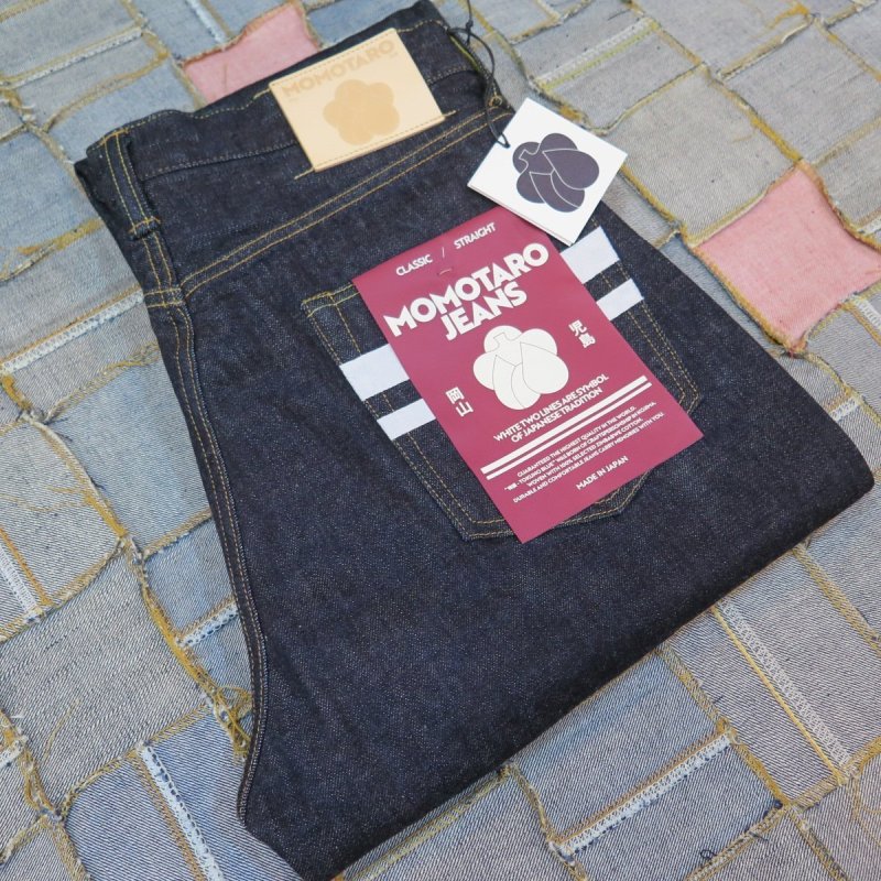 画像1: 【MOMOTARO JEANS】  15.7オンス クラシック ストレート   ボタンフライ MMJB0101   岡山 児島 日本製【日本国内送料無料】  【WORLD WIDE SHIPPING】 【MOMOTARO JEANS】  15.7oz Classic Straight   Button Fly MMJB0101   Made in Japan, Kojima, Okayama (1)