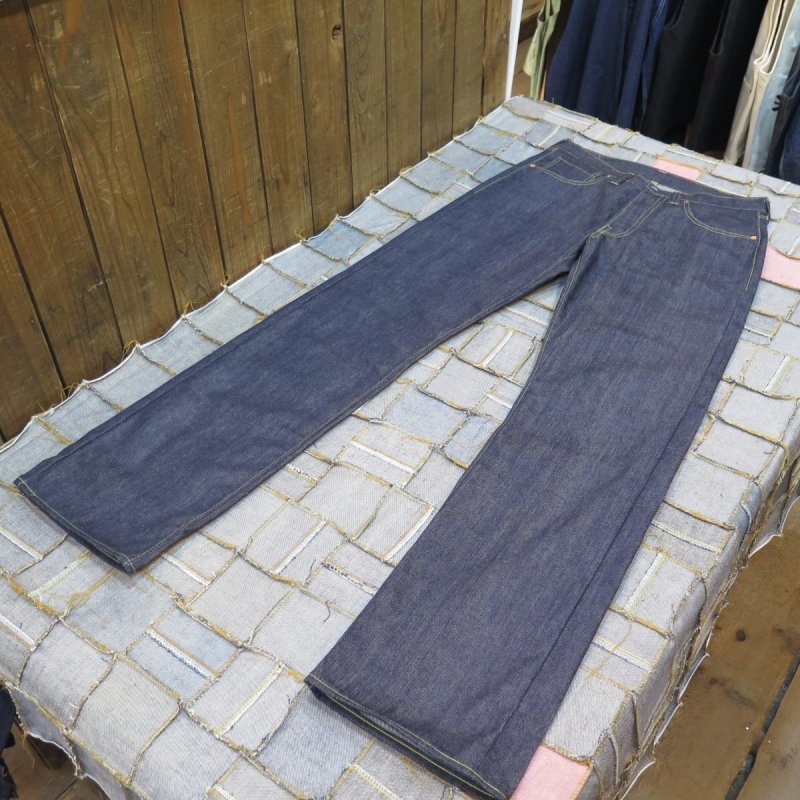 画像2: 【HIZUMI WWII】 S911XX 1940's model  ”歪み”大戦モデル デニムパンツ 日本製  【WORLD WIDE SHIPPING】 【HIZUMI WWII】 S911XX 1940's model  “Distortion” WWII Model Denim Pants Made in Japan (2)