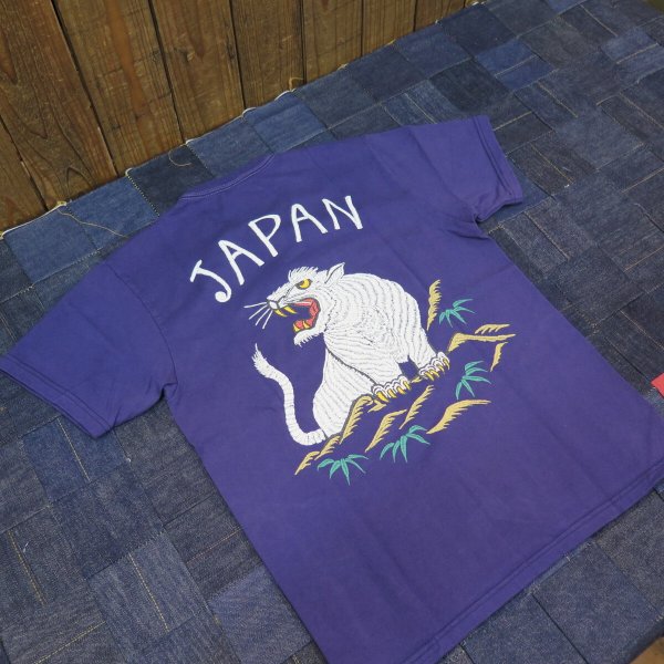 画像1: 【フラットヘッド】   ビンテージスカジャンパターン   白虎ホワイトタイガー プリントTシャツ   THE FLAT HEAD 日本製【送料無料】 (1)