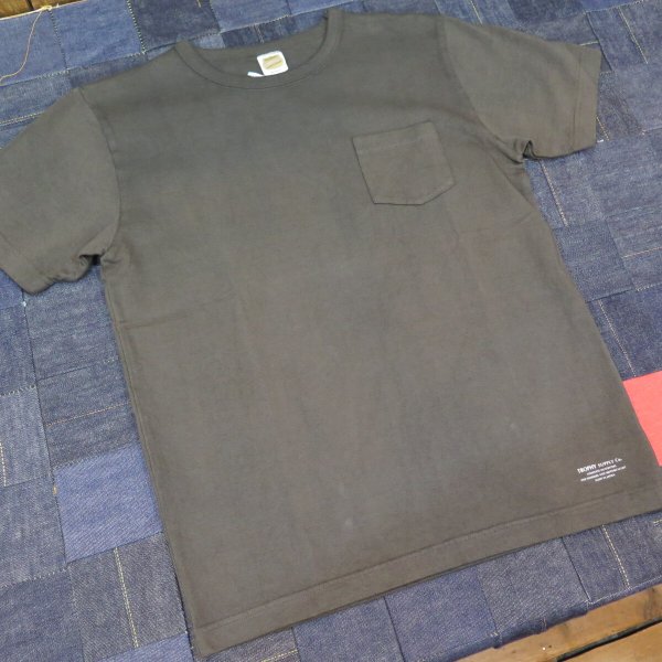画像1: 【送料無料】 【トロフィークロージング】 ボックスロゴ プリントTシャツ/ポケット付き TROPHY CLOTHING TR20SS-208 日本製 (1)