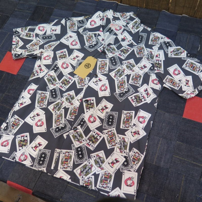 画像1: 【SALE セール商品】 【桃太郎ジーンズ】   トランプ柄 ハワイアンシャツ   MOMOTARO JEANS MSS1010M31   日本製 【送料無料】 (1)