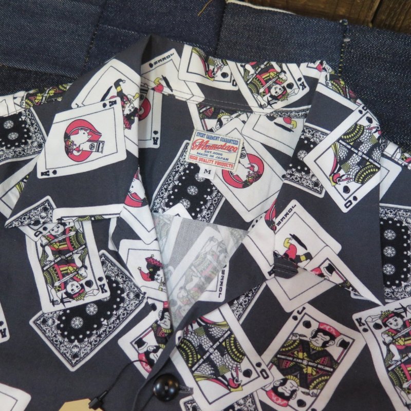 画像4: 【桃太郎ジーンズ】   トランプ柄 ハワイアンシャツ   MOMOTARO JEANS MSS1010M31   日本製 【日本国内送料無料】  【WORLD WIDE SHIPPING】 【SALE】 【Momotaro Jeans】 Trump Pattern Hawaiian Shirt MOMOTARO JEANS MSS1010M31 Made in Japan (4)