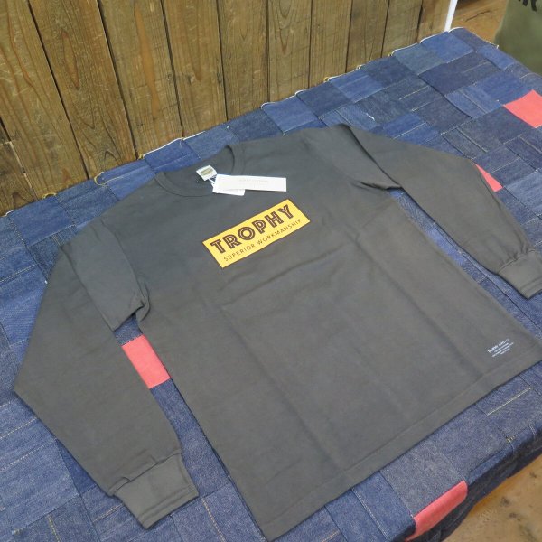 画像1: 【トロフィークロージング】 スーペリアロゴ 長袖Tシャツ/ポケット付き TROPHY CLOTHING TR20AW-202 日本製  【送料無料】 (1)