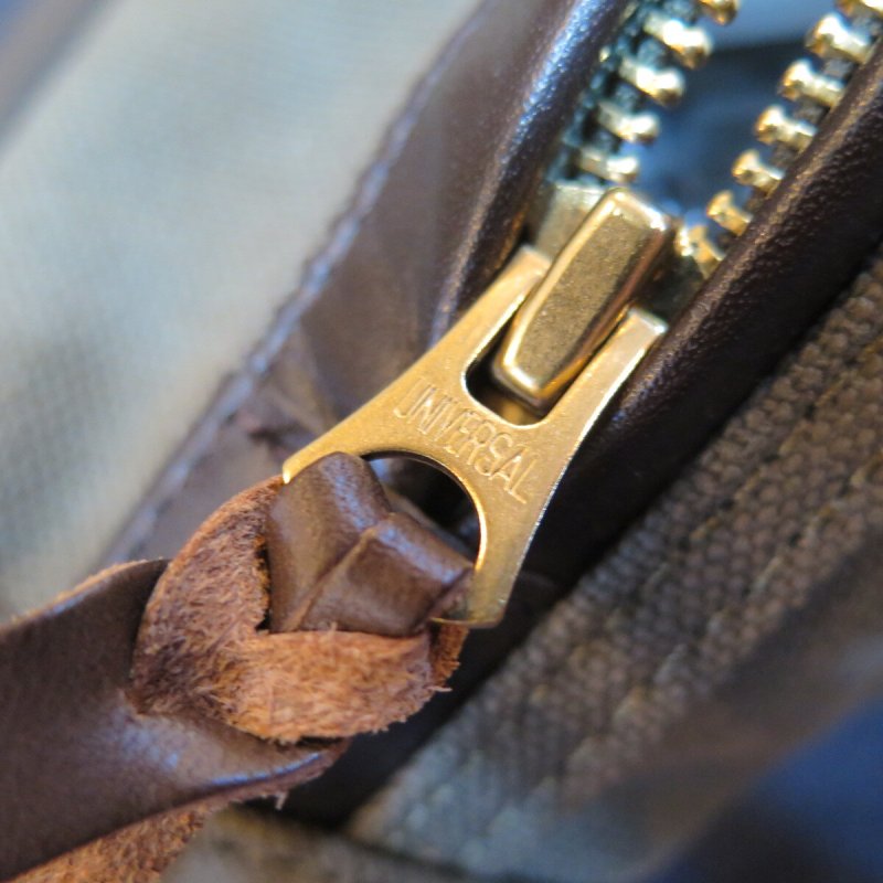 画像4: 【トロフィークロージング】  デイトリップバッグ  ワンショルダー  オリーブ×ブラウン TROPHY CLOTHING  日本製【日本国内送料無料】  【WORLD WIDE SHIPPING】 【Trophy Clothing】  Day Trip Bag  One Shoulder  Olive × Brown  TROPHY CLOTHING  Made in Japan  (4)