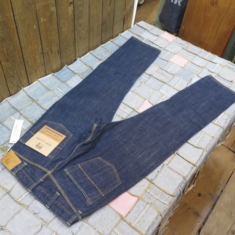 画像2: 【トロフィークロージング】 ダブルニー スタンダード ダートデニム TROPHY CLOTHING 1606 日本製【日本国内送料無料】  【Trophy Clothing】 Double Knee Standard Dirt Denim TROPHY CLOTHING 1606 Made in Japan (2)