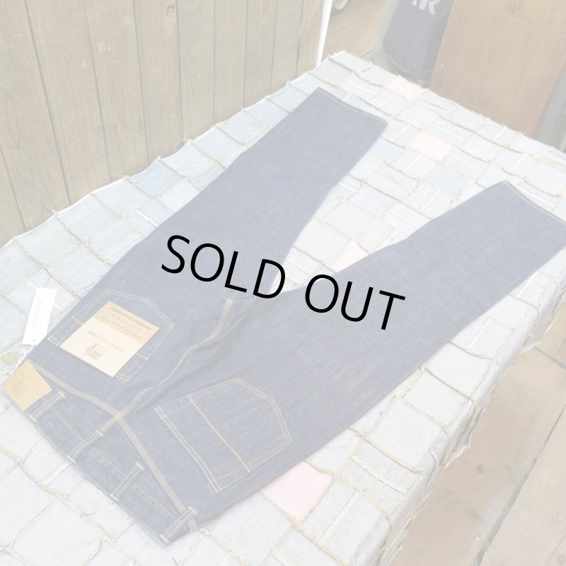 画像2: 【トロフィークロージング】 ダブルニー スタンダード ダートデニム TROPHY CLOTHING 1606 日本製【日本国内送料無料】  【Trophy Clothing】 Double Knee Standard Dirt Denim TROPHY CLOTHING 1606 Made in Japan (2)