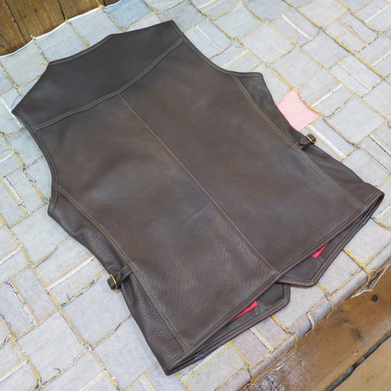 画像2: 【フラットヘッド】  ディアスキン ベスト  藤岡勇吉本店/鹿革  THE FLAT HEAD FN-LV-DV001  日本製【日本国内送料無料】  【WORLD WIDE SHIPPING】 【FLAT HEAD】  Deer Skin Vest  Fujioka Yukichi Honten/Deer Leather  THE FLAT HEAD FN-LV-DV001  Made in Japan (2)