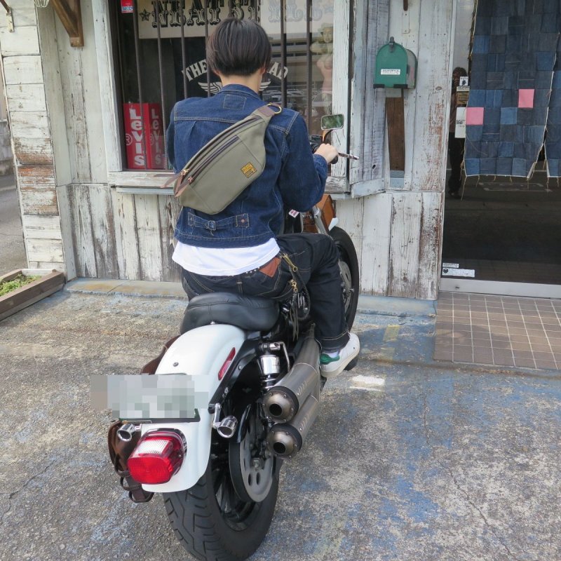 画像8: 【トロフィークロージング】  デイトリップバッグ  ワンショルダー  オリーブ×ブラウン TROPHY CLOTHING  日本製【日本国内送料無料】  【WORLD WIDE SHIPPING】 【Trophy Clothing】  Day Trip Bag  One Shoulder  Olive × Brown  TROPHY CLOTHING  Made in Japan  (8)