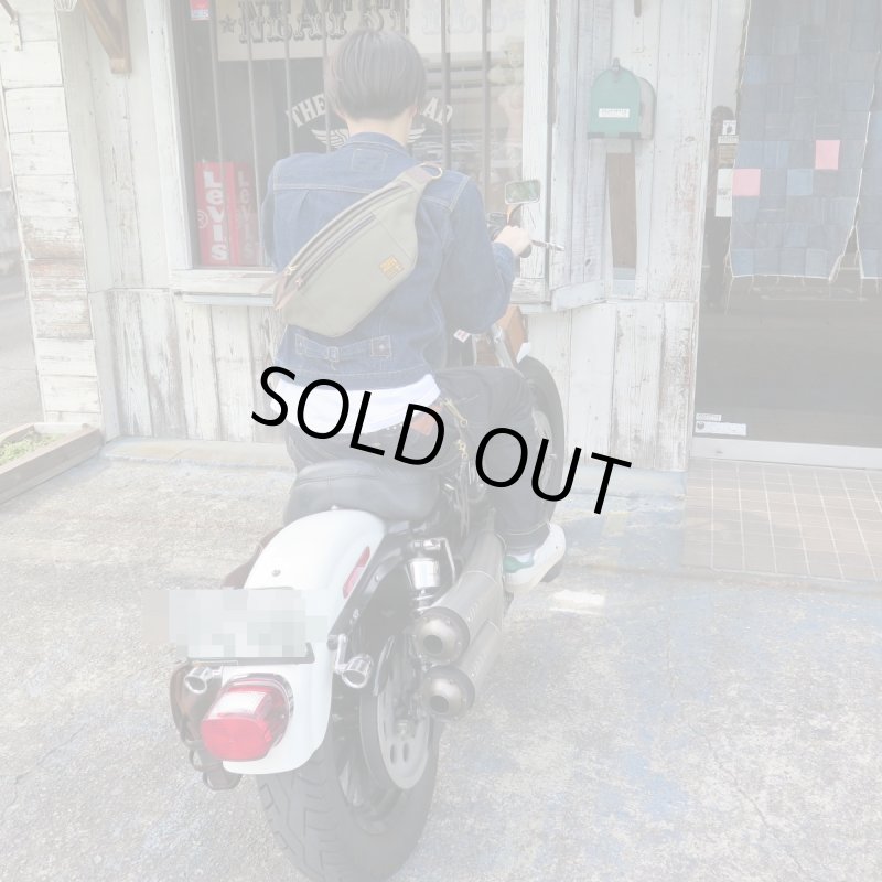 画像8: 【トロフィークロージング】  デイトリップバッグ  ワンショルダー  オリーブ×ブラウン TROPHY CLOTHING  日本製【日本国内送料無料】  【WORLD WIDE SHIPPING】 【Trophy Clothing】  Day Trip Bag  One Shoulder  Olive × Brown  TROPHY CLOTHING  Made in Japan  (8)