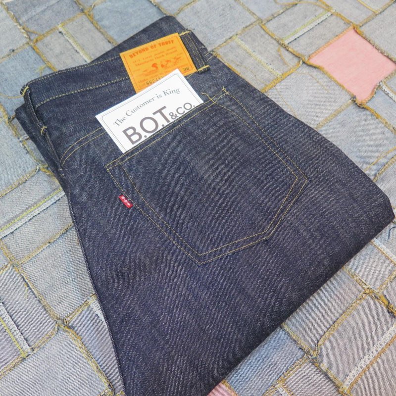 画像1: 【ビヨンドオブトラスト】 S824XX 大戦モデル ストレート デニムパンツ B.O.T WW2model 日本製  【WORLD WIDE SHIPPING】 【Beyond of Trust】 S824XX War Model Straight Denim Pants B.O.T WW2model Made in JapanS824XX War Model Straight Denim Pants B.O.T WW2model Made in Japan (1)