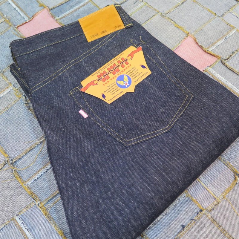 画像2: ＝BIG SIZE＝ 【KIWAMI WWII】 ”極み”大戦モデル ストレート デニムパンツ オール月桂樹ボタン 日本製 (2)