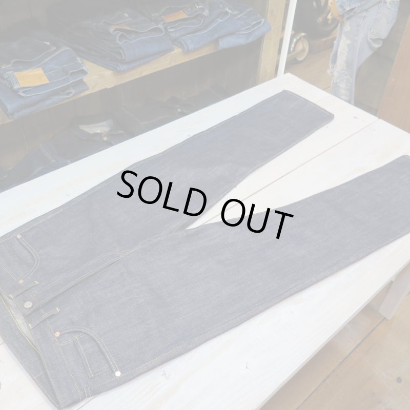 画像4: w35【KIWAMI WWII】 ”極み”大戦モデル ストレート デニムパンツ イレギュラー/両ポケ片面赤タブ 日本製 (4)