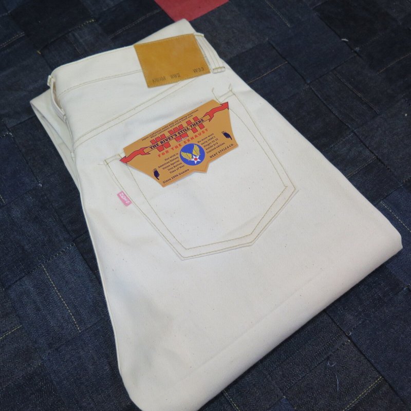 画像1: 明日12/13(土) 10時〜 【KIWAMI WWII】  ”極み”大戦モデル  ストレート デニムパンツ  Undyed オール月桂樹ボタン  日本製 (1)