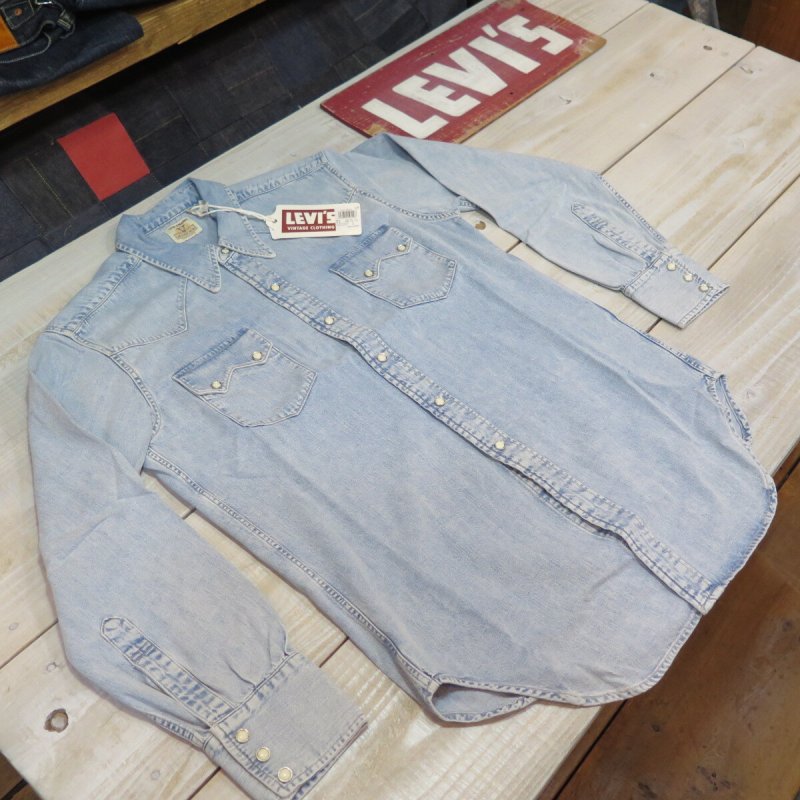 画像1: 【リーバイス】  1955年 ショートホーン ウエスタンシャツ   ソーツゥース/色落ち   LEVIS 1950's MODEL【送料無料】 (1)