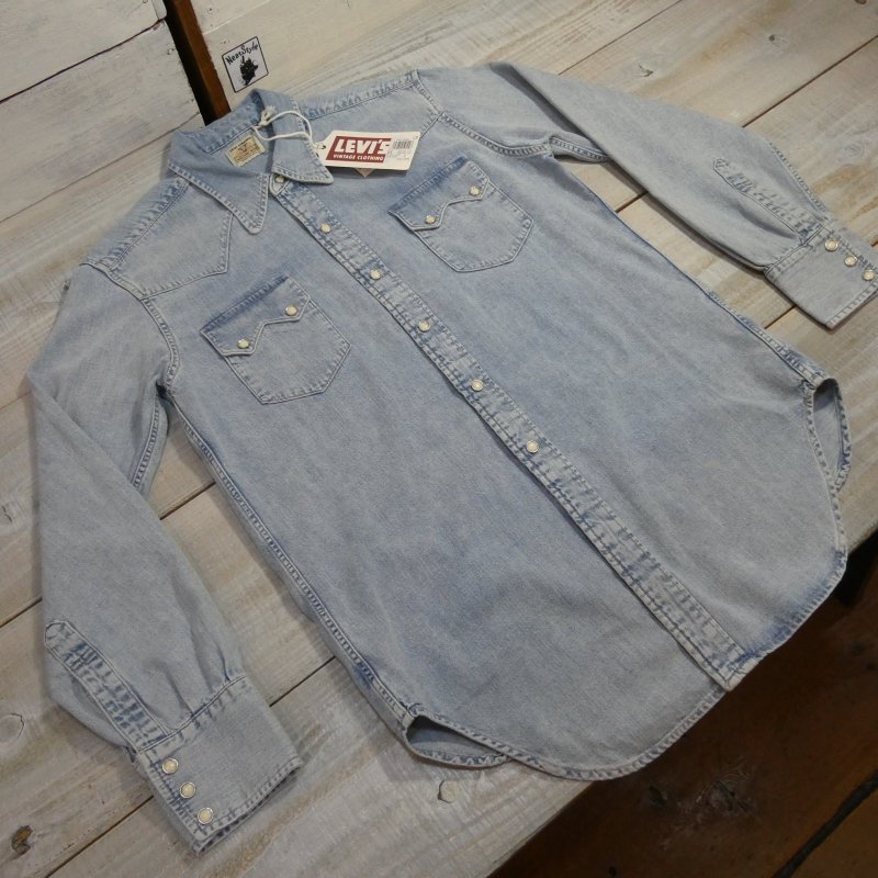 画像1: 【リーバイス】  1955年 ショートホーン ウエスタンシャツ   ソーツゥース/色落ち   LEVIS 1950's MODEL【送料無料】 (1)